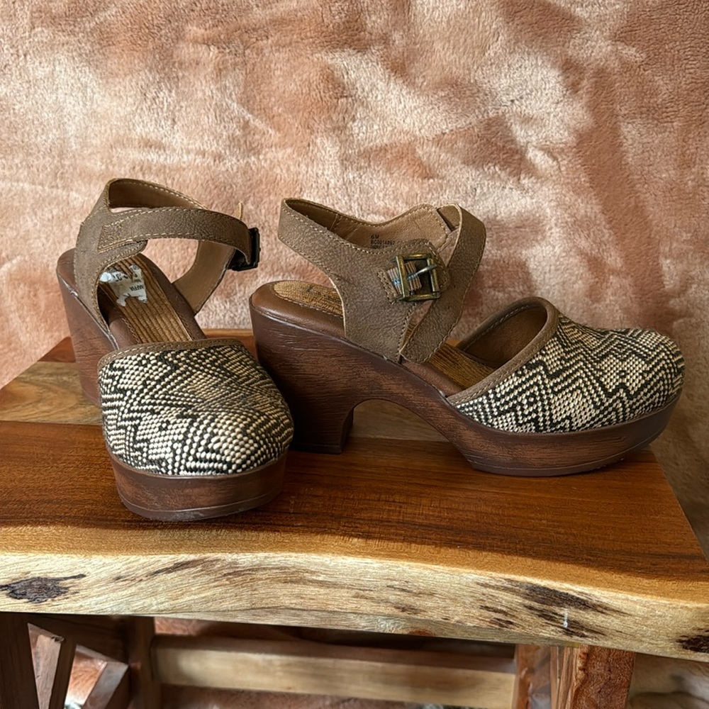 New Born Clog sandals